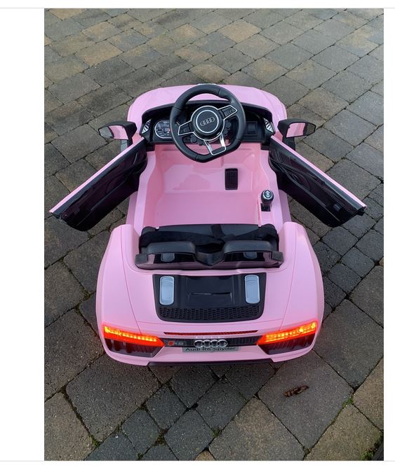 Licensed Audi R8 Spyder 12V Electric Ride On Car (Pink)